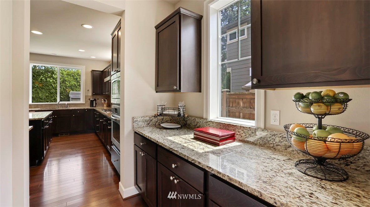 128 Ilwaco Place Southeast Renton, WA 98059 - Photo 21 of 40