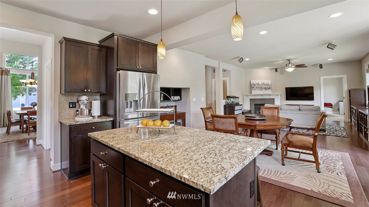 128 Ilwaco Place Southeast Renton, WA 98059 - Photo 22 of 40