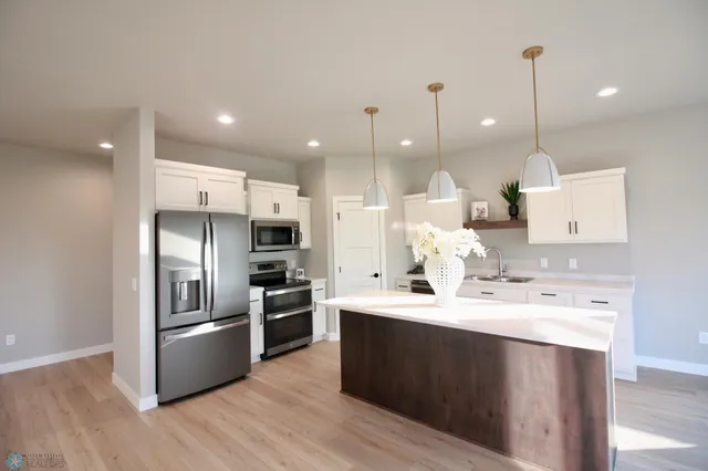 $389,000 | 105 16th Street North, Breckenridge, MN 56520