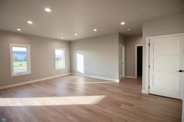 $389,000 | 105 16th Street North, Breckenridge, MN 56520