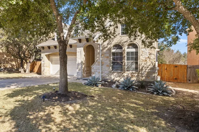 $2,800 | 12320 Central Park Drive, Austin, TX 78732