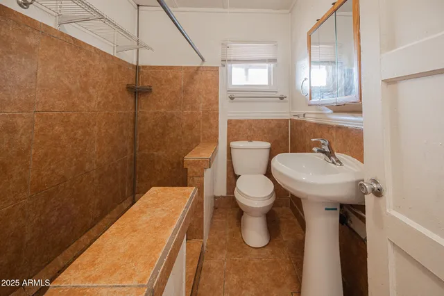 $1,595 | 7513 North 61st Avenue, Glendale, AZ 85301