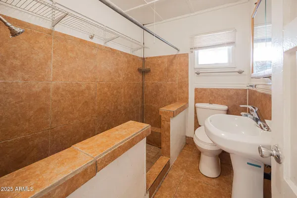 $1,195 | 7513 North 61st Avenue, Glendale, AZ 85301