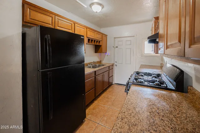 $1,595 | 7513 North 61st Avenue, Glendale, AZ 85301