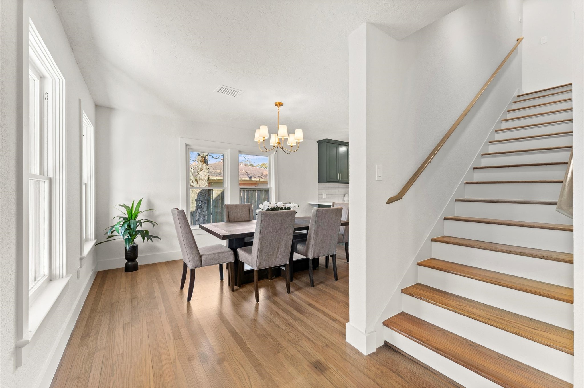 3725 Griggs Road Houston, TX 77021 - Photo 6 of 37 Original refinished wood floors greet you at the door.