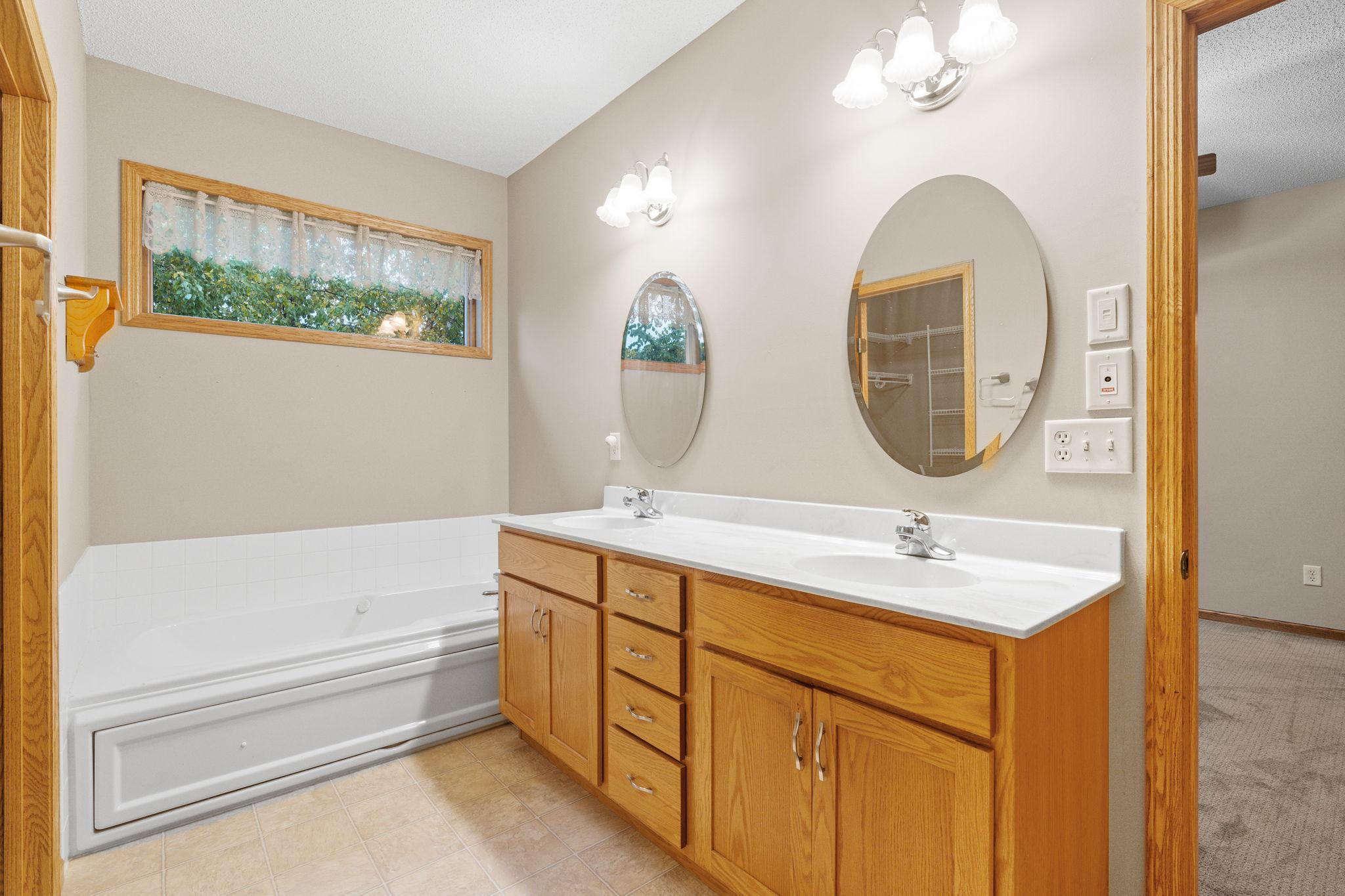 1372 Featherstone Road Hastings, MN 55033 - Photo 32 of 77