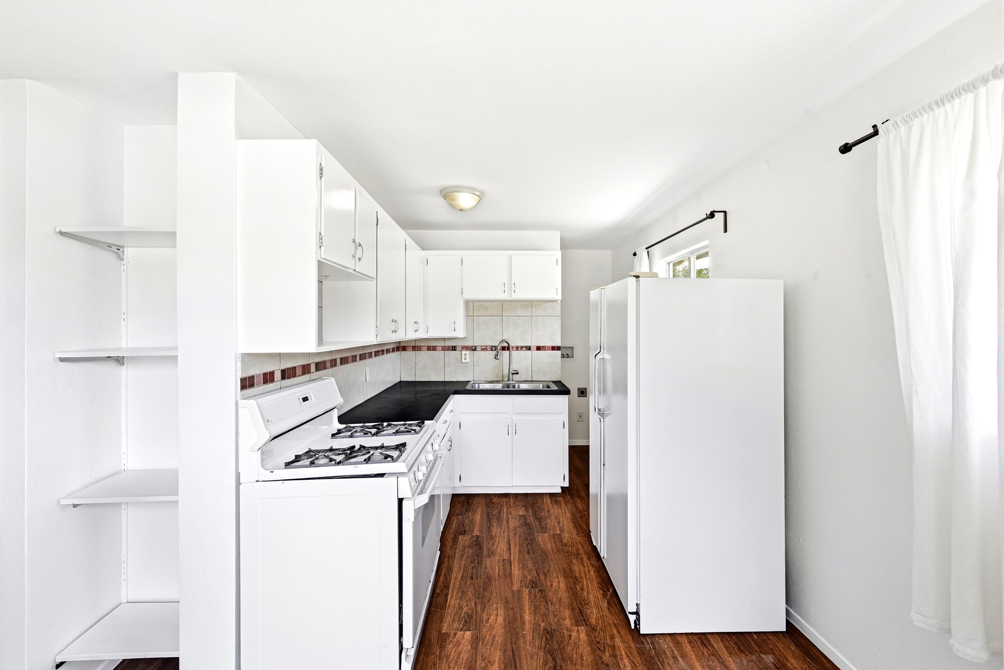 3604 Abbate Circle Austin, TX 78721 - Photo 13 of 23