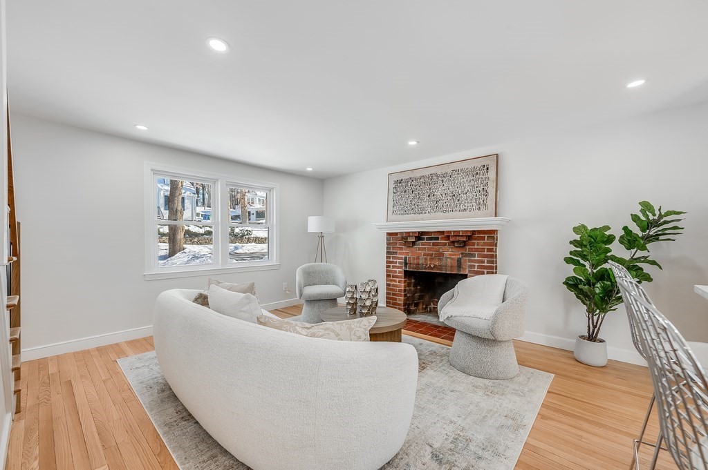 150 Grove Street Reading, MA 01867 - Photo 12 of 39