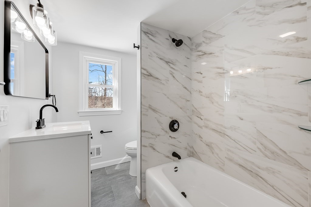 150 Grove Street Reading, MA 01867 - Photo 15 of 39