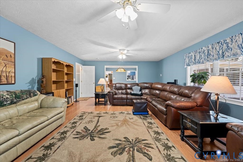 1025 Riverside Drive Lanexa, VA 23089 - Photo 33 of 49