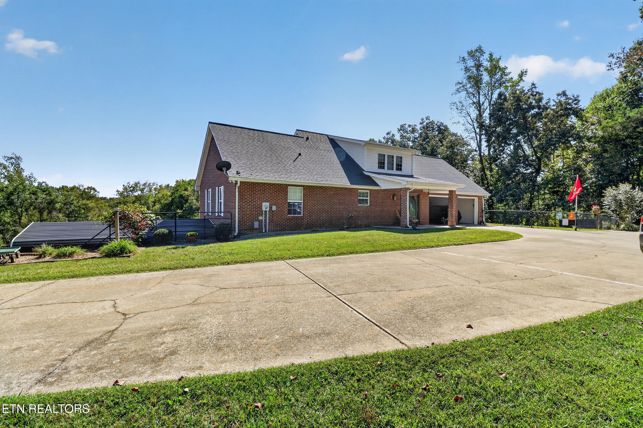 4816 St Paul Road Morristown, TN 37813 - Photo 2 of 41 CO0A0792