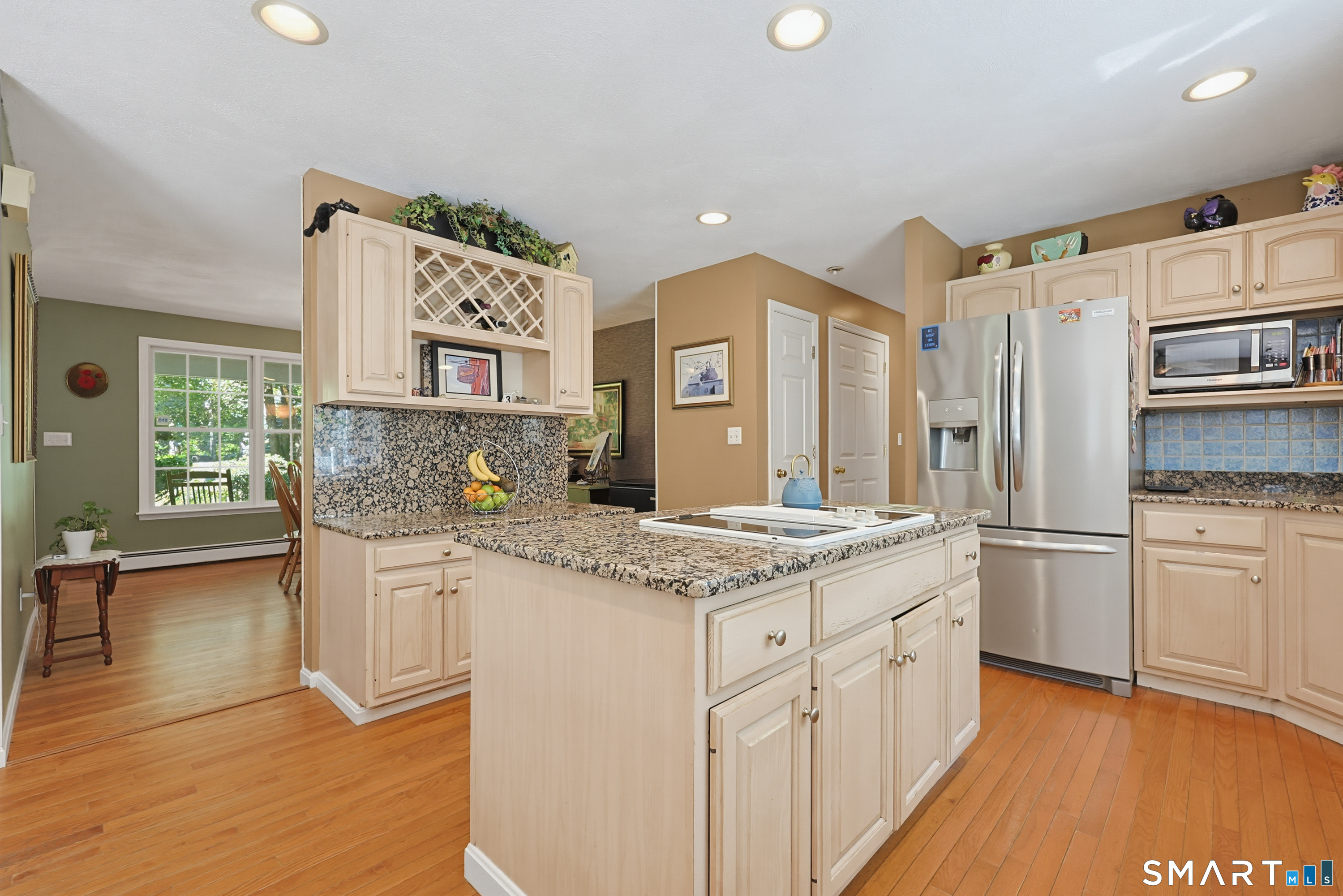 373 Chase Road Thompson, CT 06277 - Photo 12 of 39 Gallery Image 12