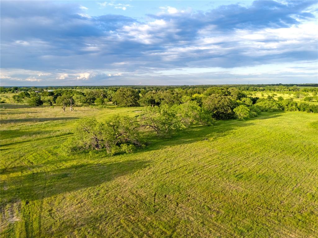 980 North League Ranch Road Waco, TX 76705 - Photo 28 of 39 a view of an ocean from a beach