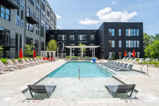 $1,625 | 3305 South Boulevard, Unit A7, Charlotte, NC 28209