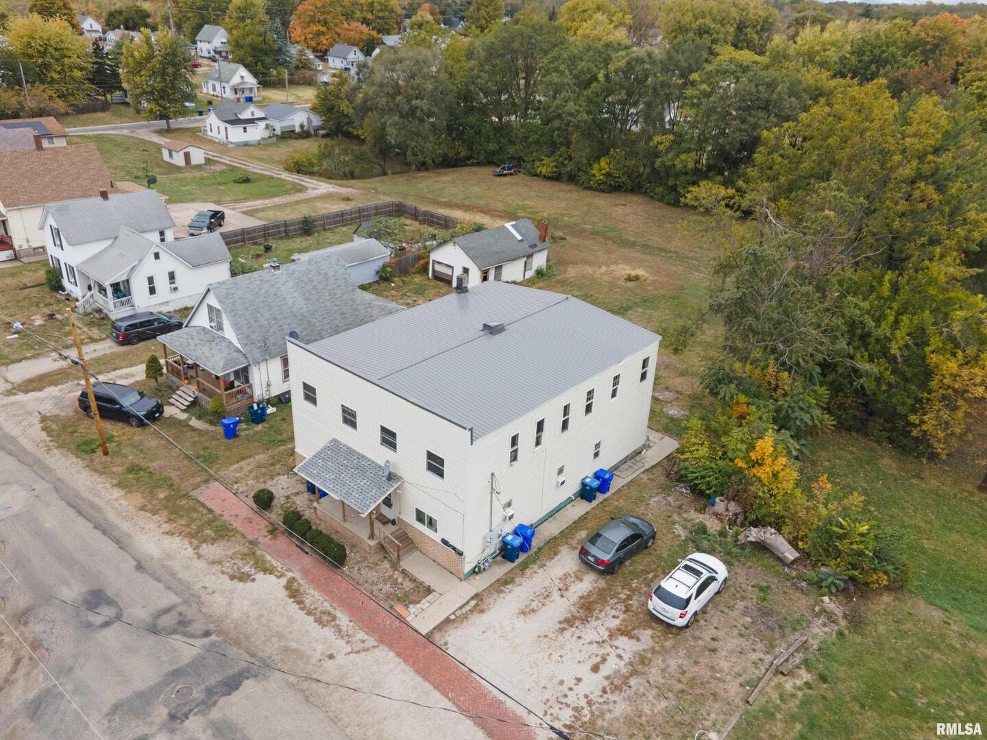 716 West 3rd Street Kewanee, IL 61443 - Photo 5 of 75