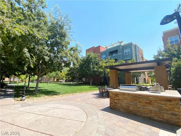 $1,750 | 68 East Serene Avenue, Unit 325, Las Vegas, NV 89123