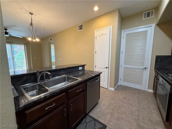 $1,750 | 68 East Serene Avenue, Unit 325, Las Vegas, NV 89123