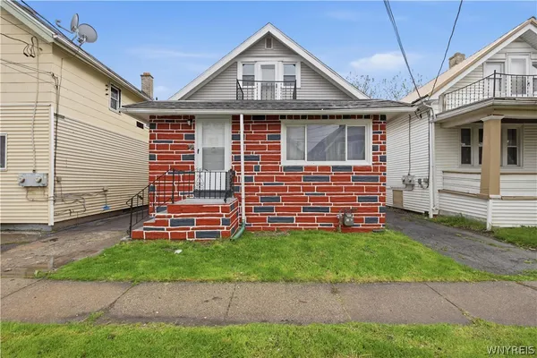 $179,900 | 158 Hagen Street, Buffalo, NY 14215
