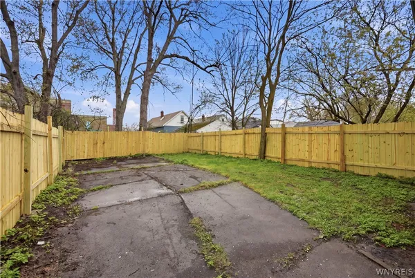 $179,900 | 158 Hagen Street, Buffalo, NY 14215