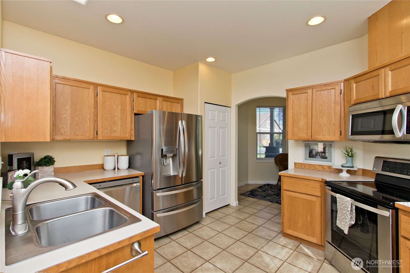 15316 45th Street East Sumner, WA 98390 - Photo 10 of 27