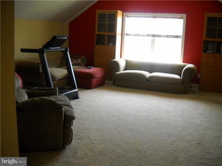 8 Maple Glenn Road Mount Laurel, NJ 08054 - Photo 14 of 20 Gallery Image 14