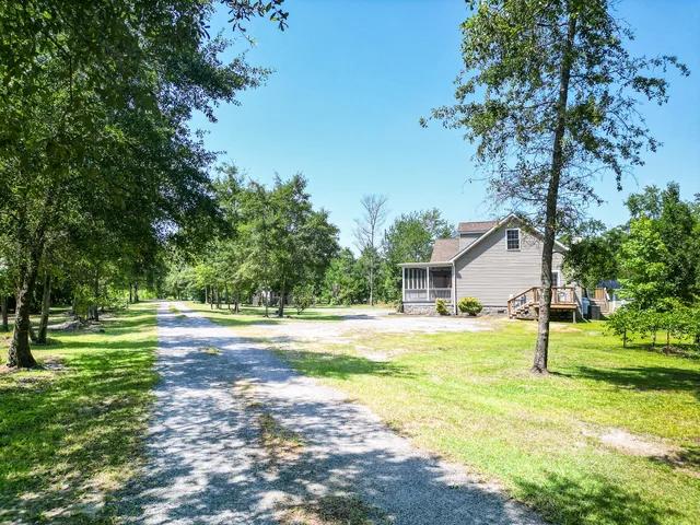 $675,000 | 153 Willow Brook Way, Cordesville, SC 29434