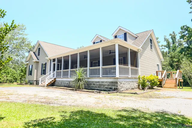 $675,000 | 153 Willow Brook Way, Cordesville, SC 29434