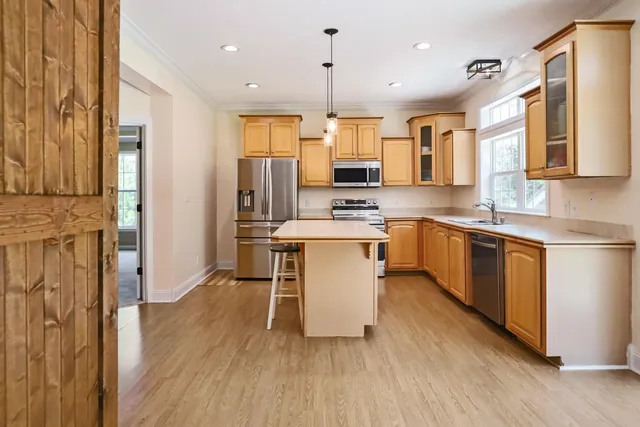 $675,000 | 153 Willow Brook Way, Cordesville, SC 29434