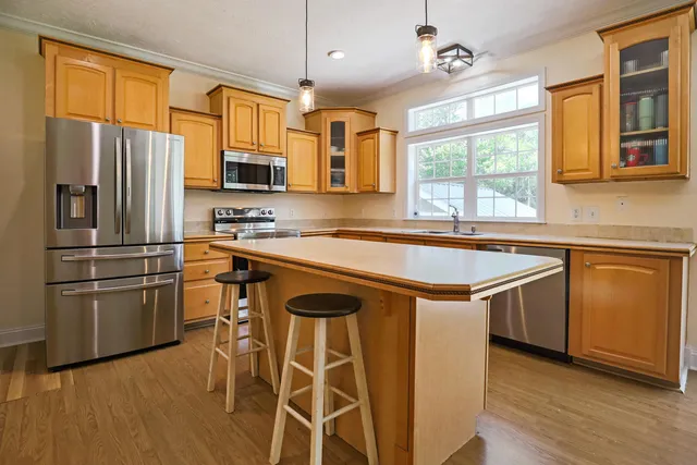 $675,000 | 153 Willow Brook Way, Cordesville, SC 29434