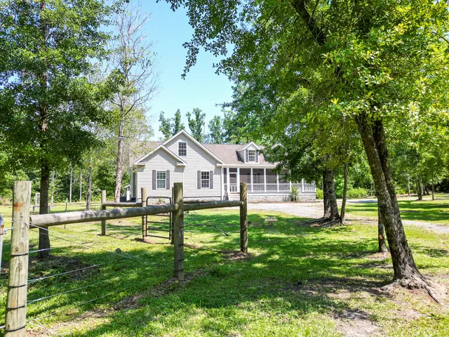 $675,000 | 153 Willow Brook Way, Cordesville, SC 29434