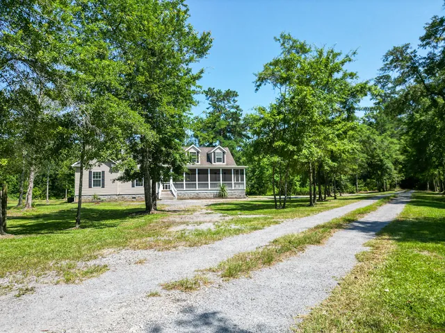 $675,000 | 153 Willow Brook Way, Cordesville, SC 29434