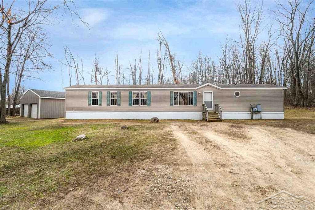2998 Timberlane Road Harrison, MI 48625 - Photo 1 of 24 50038359.JPG