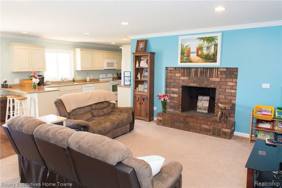8999 Rattle Run Road Columbus, MI 48063 - Photo 15 of 26 Becky Ludy-8999 Rattle Run-0018.jpg