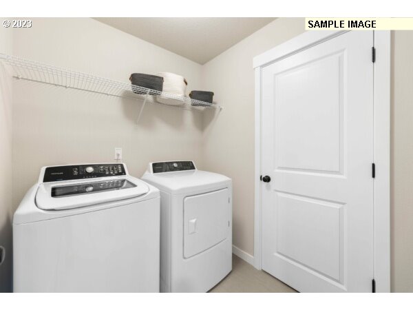8727 North 3rd Street, Unit 38 Ridgefield, WA 98642 - Photo 31 of 33 a utility room with dryer and washer