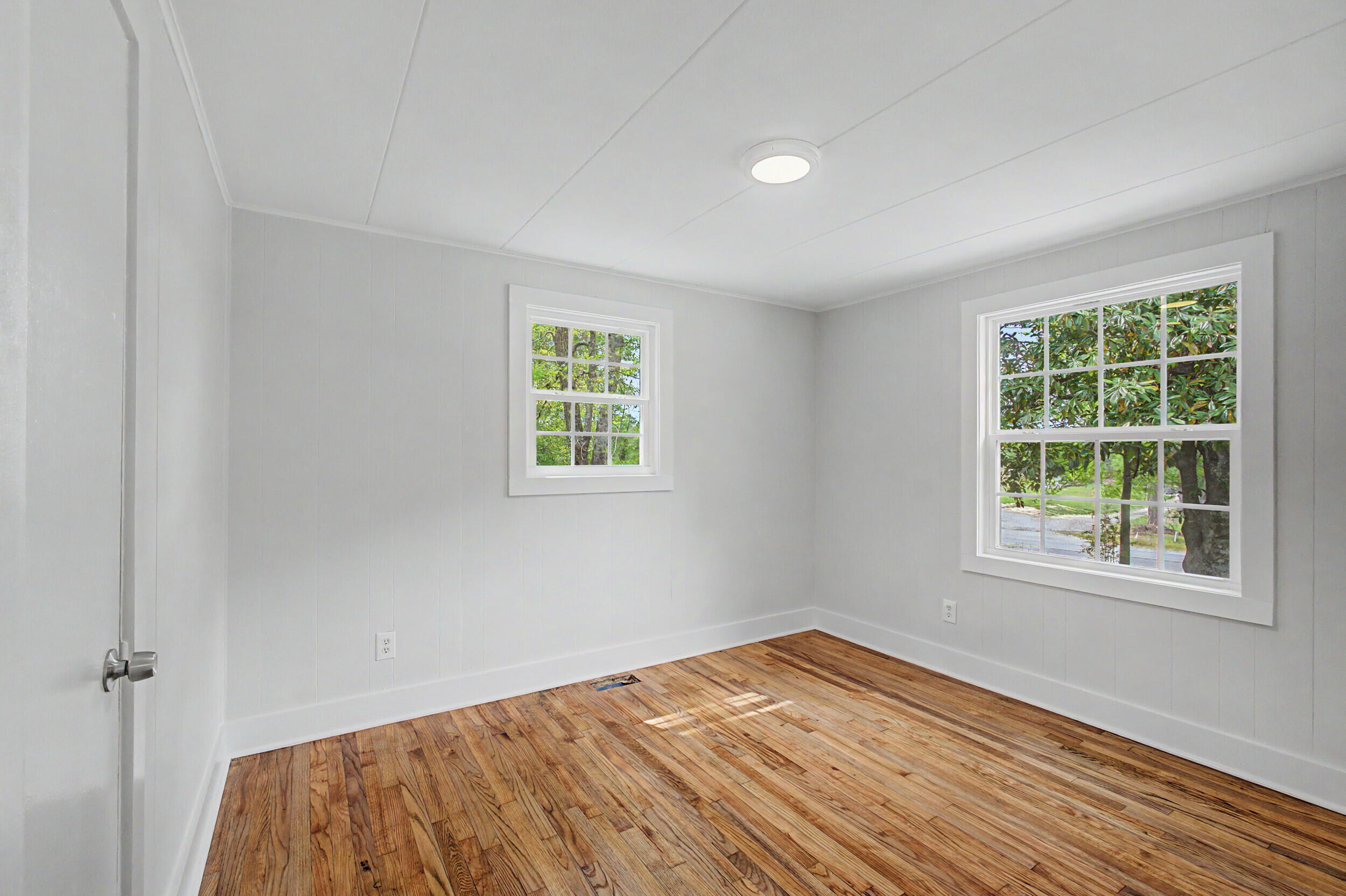 3016 Wagener Road Aiken, SC 29801 - Photo 18 of 29 an empty room with a window