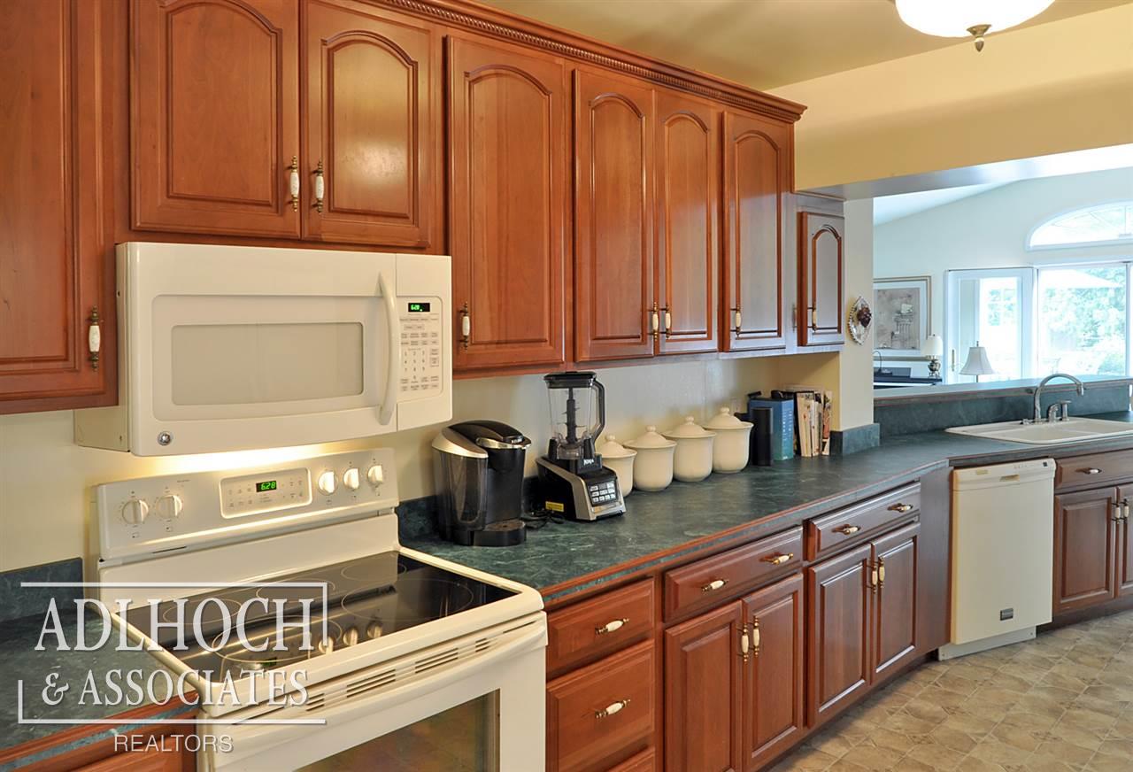 329 Moross Road Grosse Pointe Farms, MI 48236 - Photo 5 of 20
