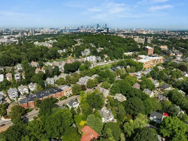 $2,850,000 | 9 Downing Road, Brookline, MA 02446