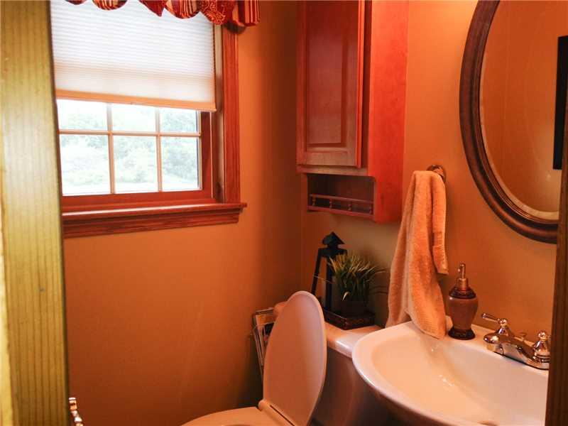615 Rose Road New Castle, PA 16101 - Photo 8 of 13 Partial Bath.