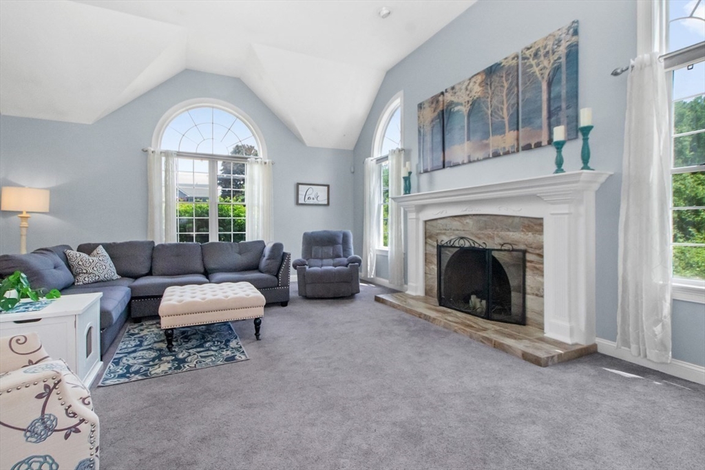 307 Chestnut Street Hudson, MA 01749 - Photo 14 of 42