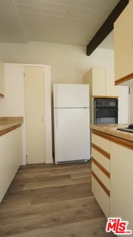 $2,800 | 11133 Rose Avenue, Unit 4, Los Angeles, CA 90034