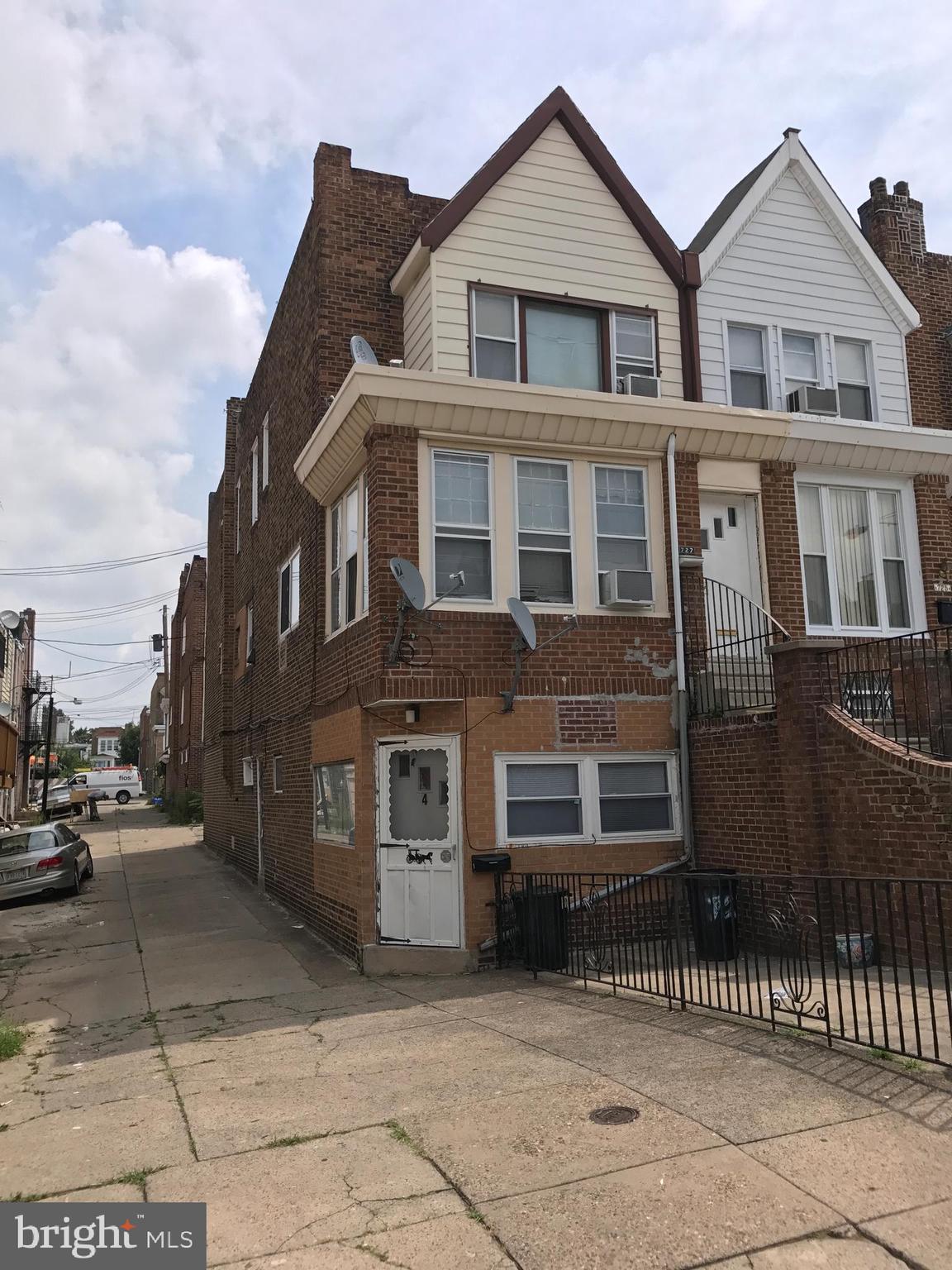 727 Kenmore Road Philadelphia, PA 19151 - Photo 1 of 5 Gallery Image 1