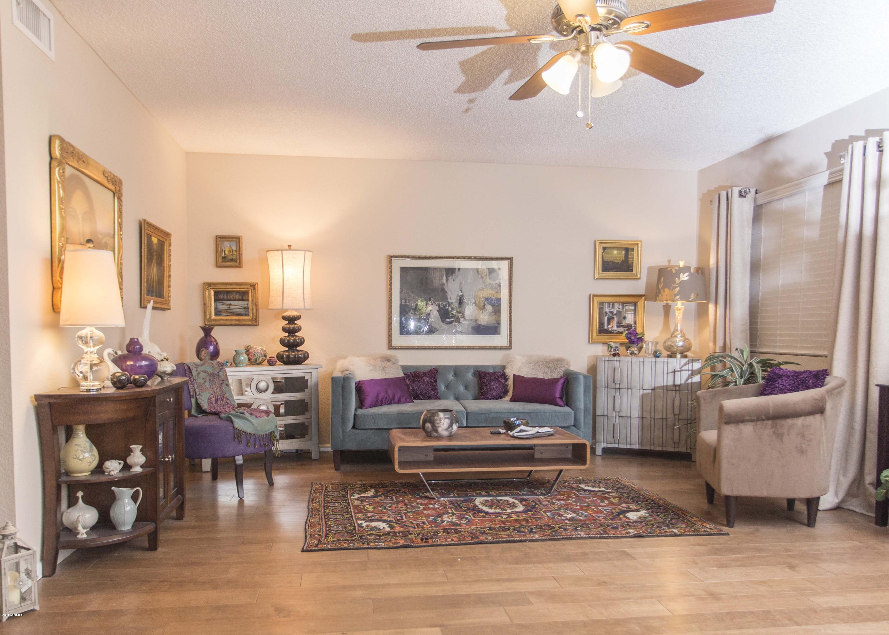 2537 East Wagoner Road Phoenix, AZ 85032 - Photo 4 of 36 Spacious 14'x23' Greatroom
