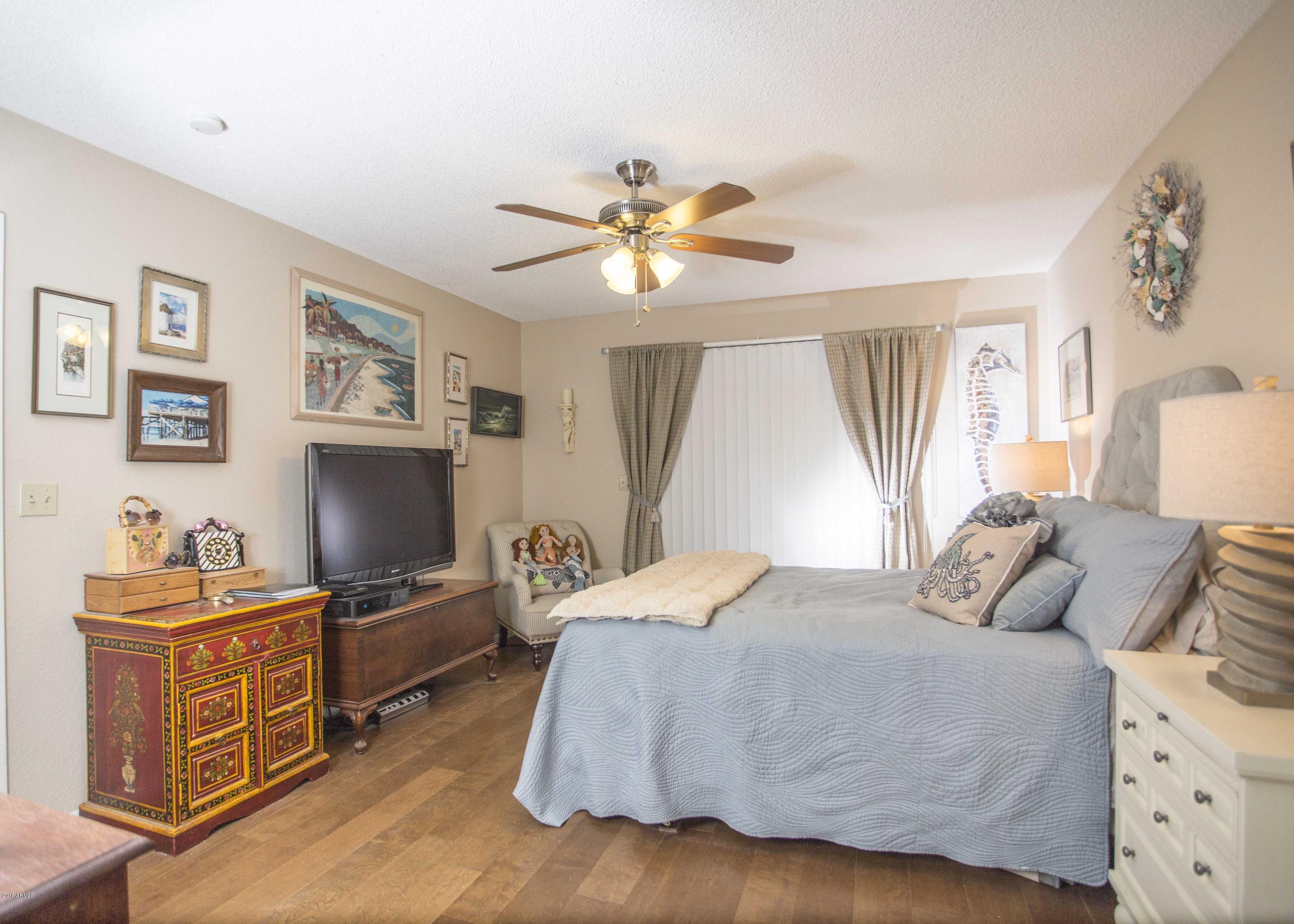 2537 East Wagoner Road Phoenix, AZ 85032 - Photo 5 of 36 Large 15' x 12' Master