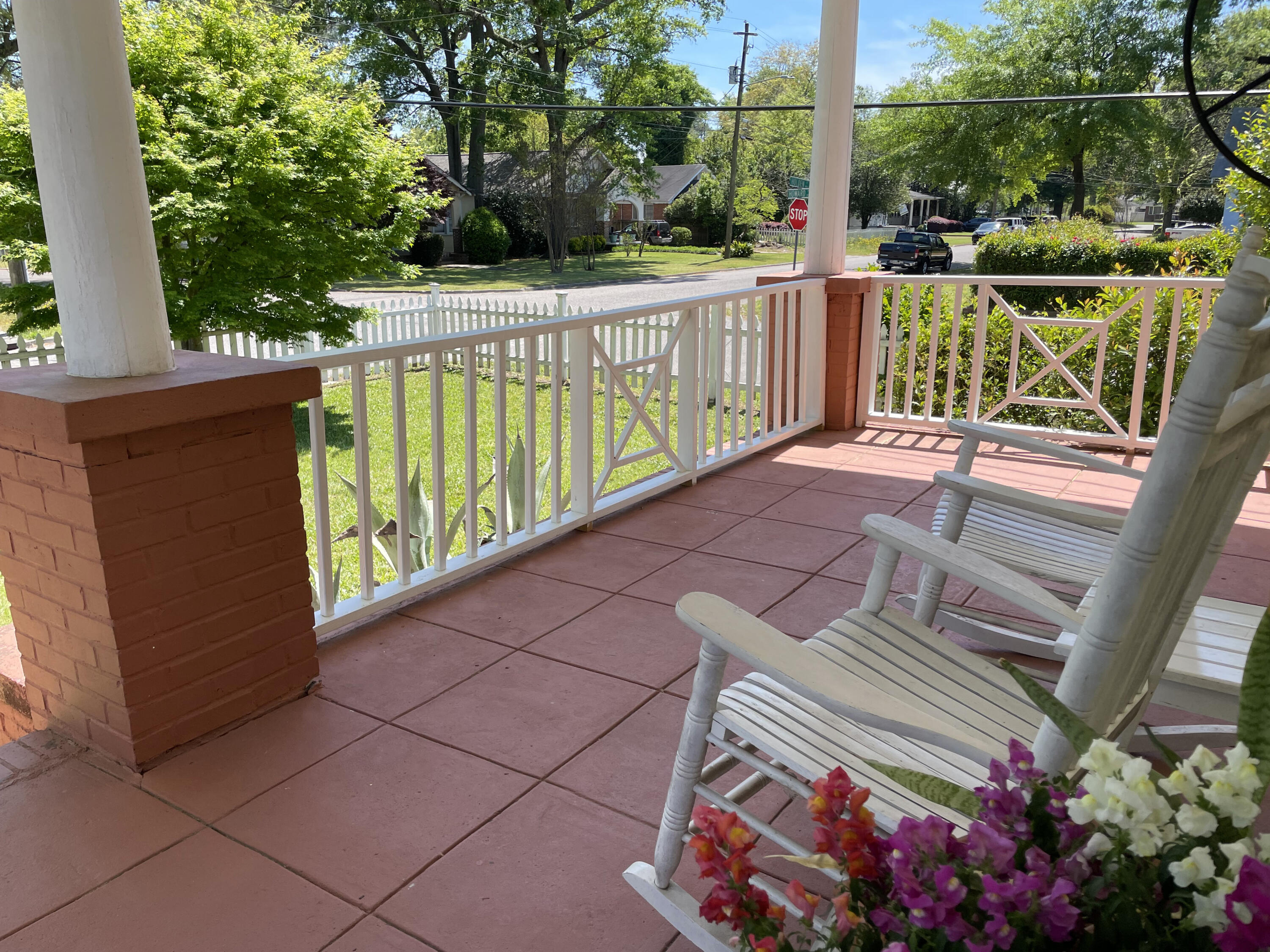 927 Holden Street Augusta, GA 30904 - Photo 2 of 44 Large front porch