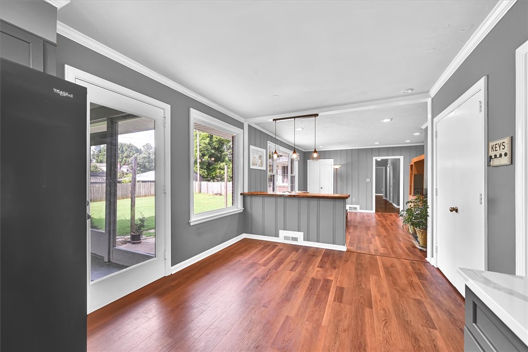 1102 Greenacres Anderson, SC 29621 - Photo 19 of 40 Breakfast area