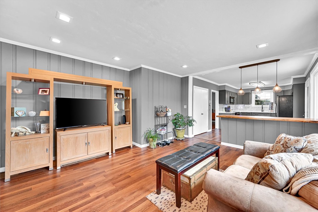 1102 Greenacres Anderson, SC 29621 - Photo 24 of 40 Den