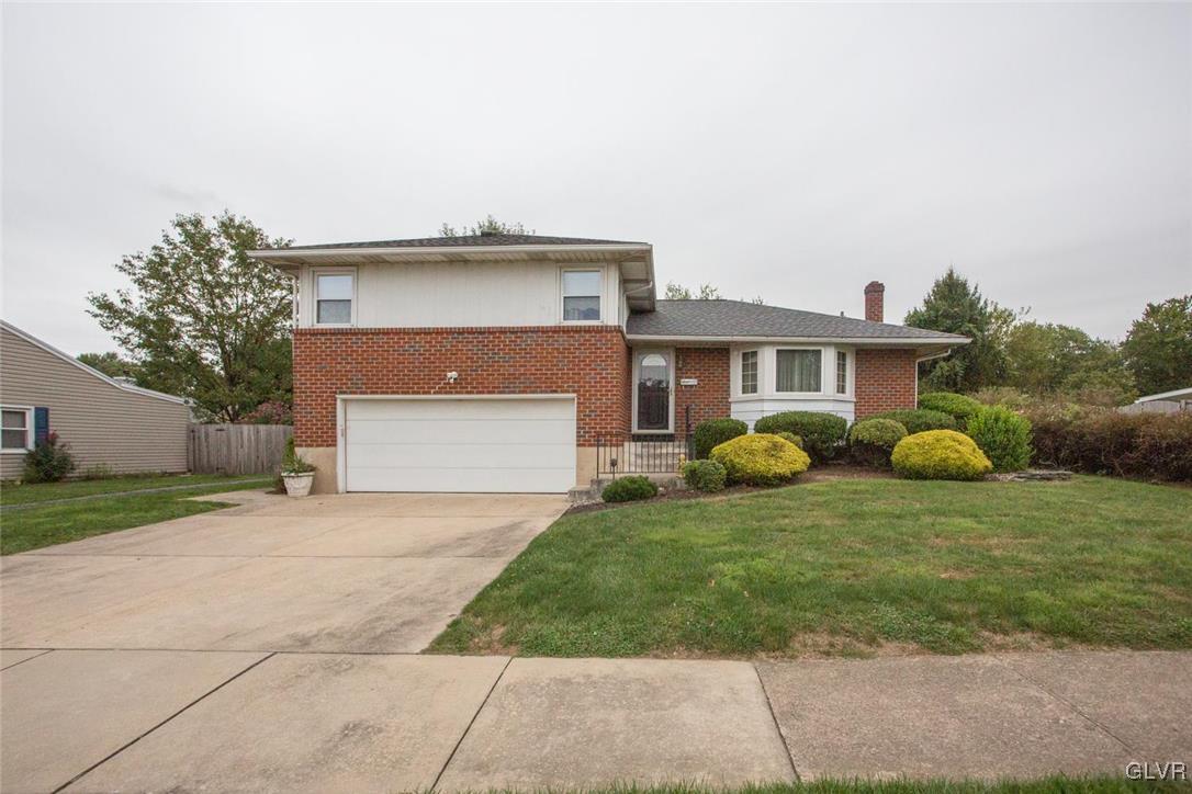2914 Shakespeare Road Bethlehem, PA 18017 - Photo 2 of 28 Gallery Image 2