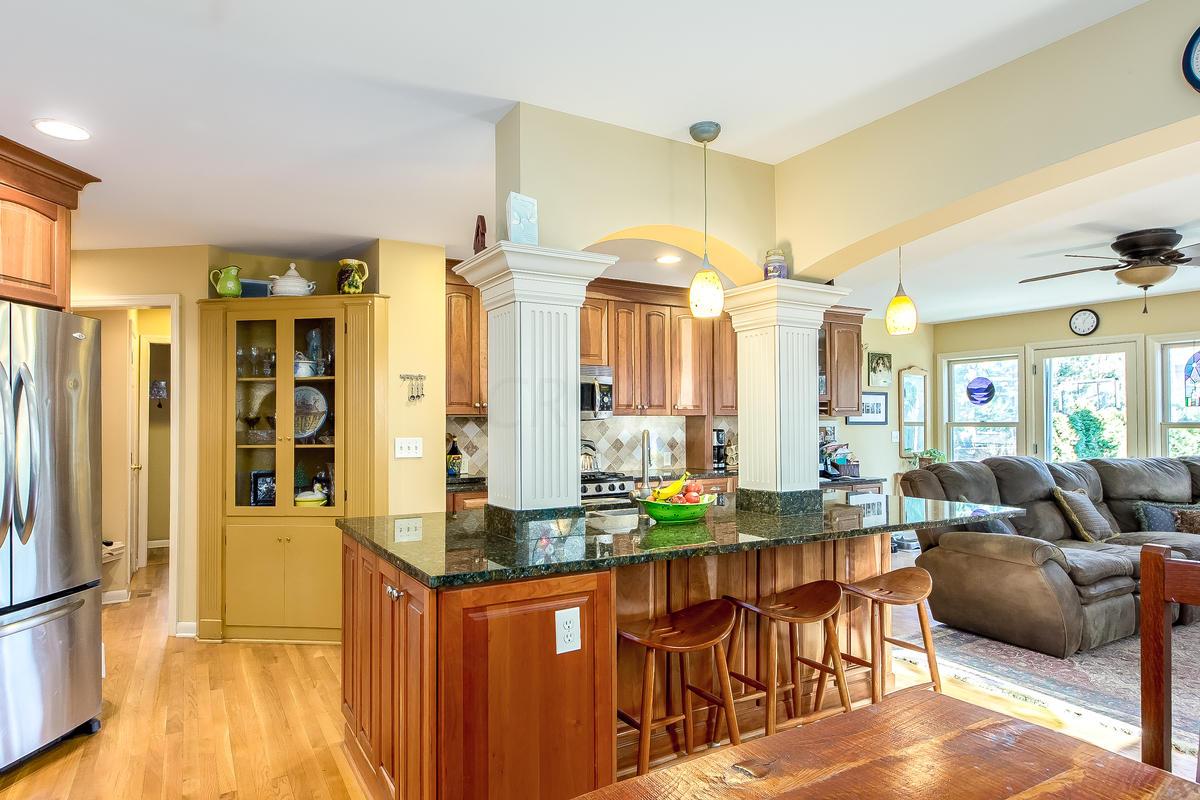 2676 Berwyn Road Columbus, OH 43221 - Photo 14 of 47 Gallery Image 14