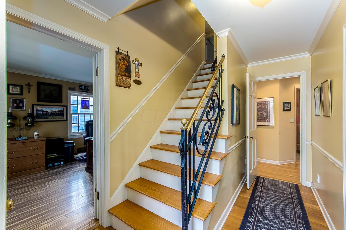 2676 Berwyn Road Columbus, OH 43221 - Photo 5 of 47 Gallery Image 5
