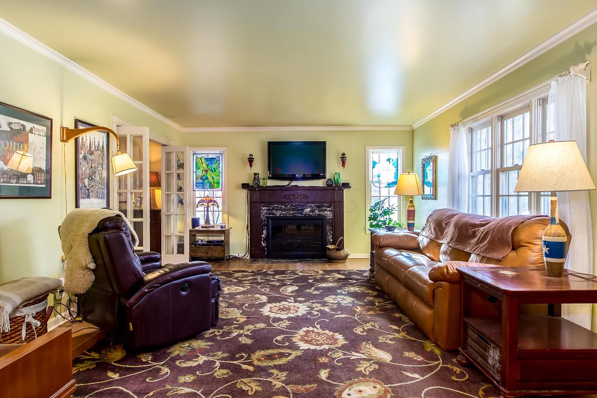 2676 Berwyn Road Columbus, OH 43221 - Photo 8 of 47 Gallery Image 8